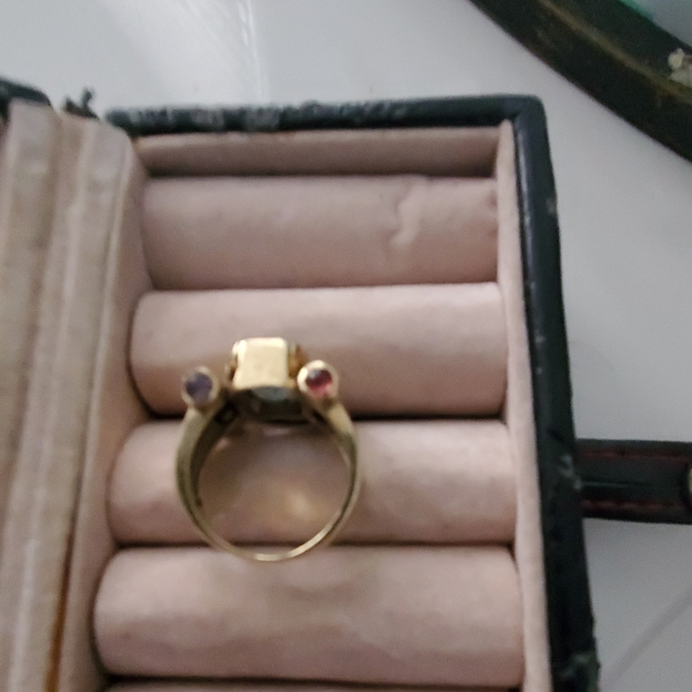 Ring designed by me for me size 5 boxed - Picture 3 of 11